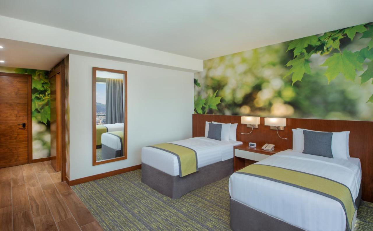 Hotel Wyndham Garden Muscat Al Khuwair Exteriér fotografie